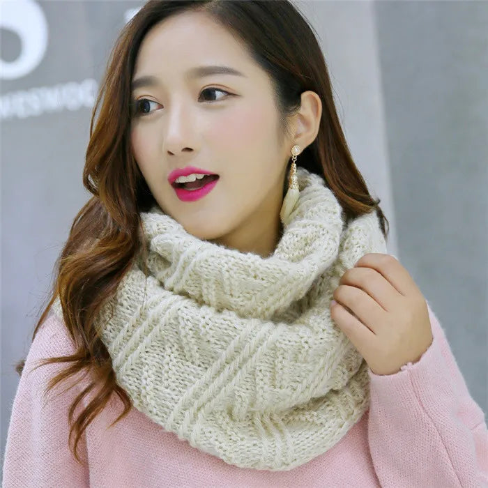 Knitted snood